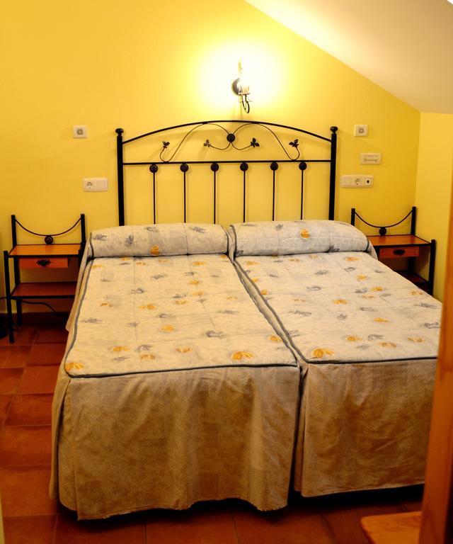 Hospederia El Cantio Orena Room photo